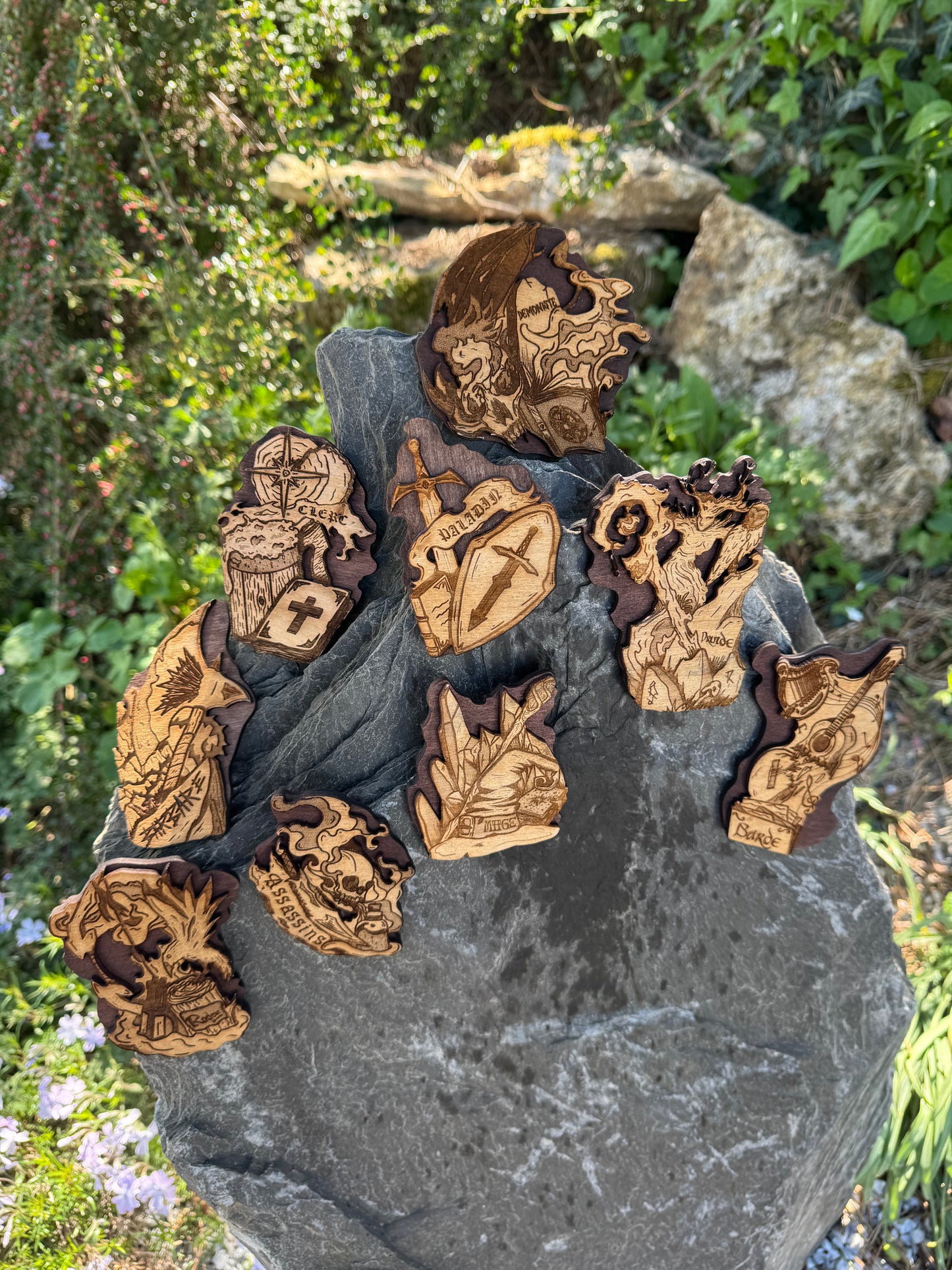 Pin's JDR Set complet ( 9 )